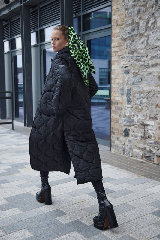 Short green scarf - 100% Recycled Silk